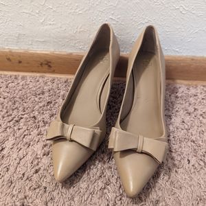 Anne Klein Nude Pumps